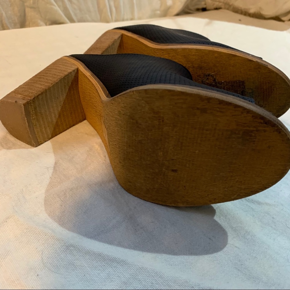 Open toe mule - Picture 2 of 6